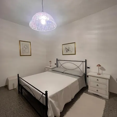 Santu Tomas Bed & Breakfast *